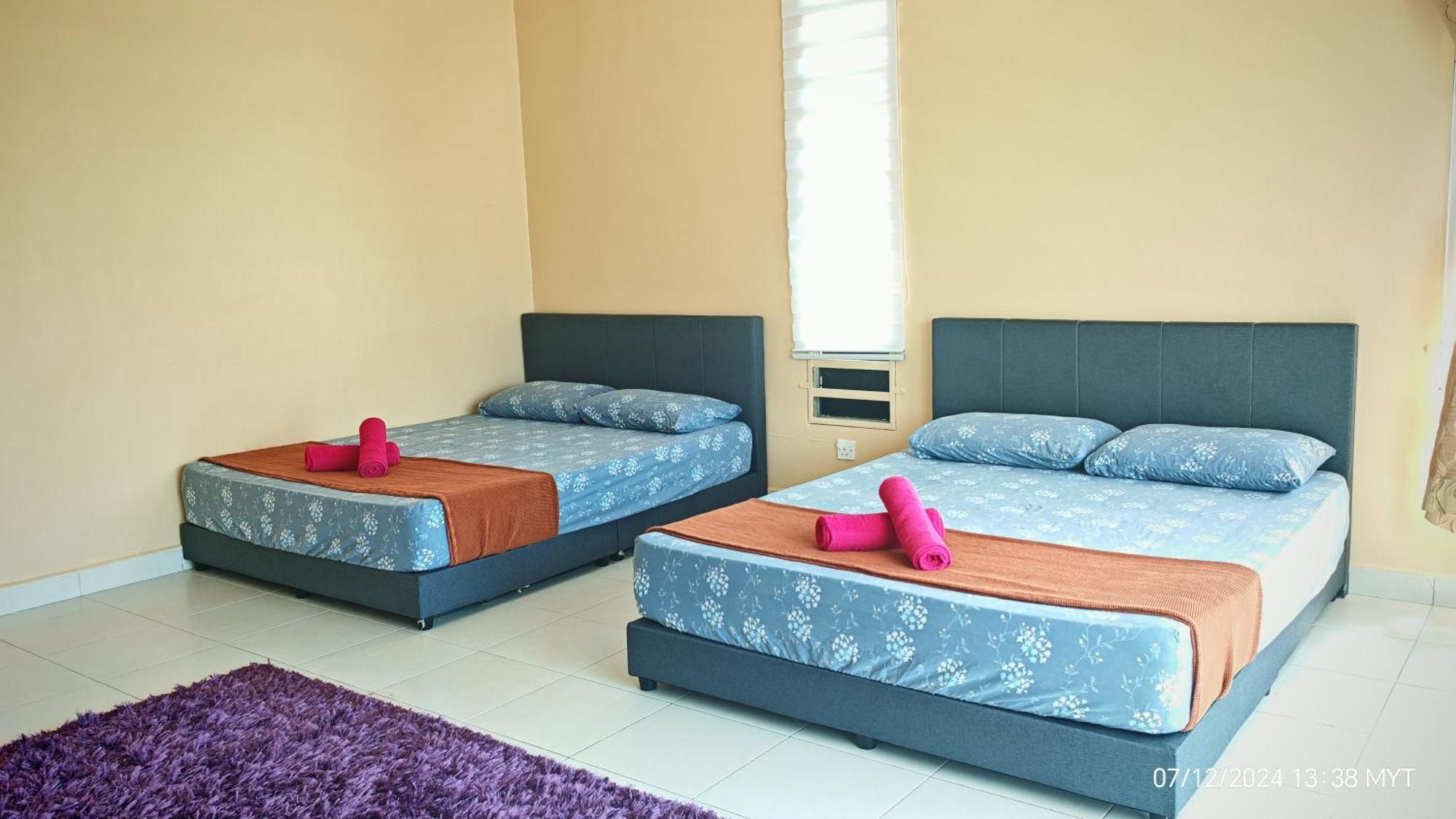 Holiday home Qasrina Semi D 4 Bilik